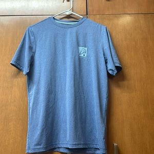 Vineyard vines performance shirt, Large